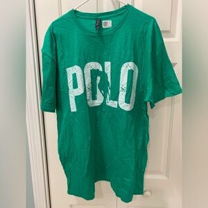 Men’s Gildan graphic “Polo” t-shirt size XL